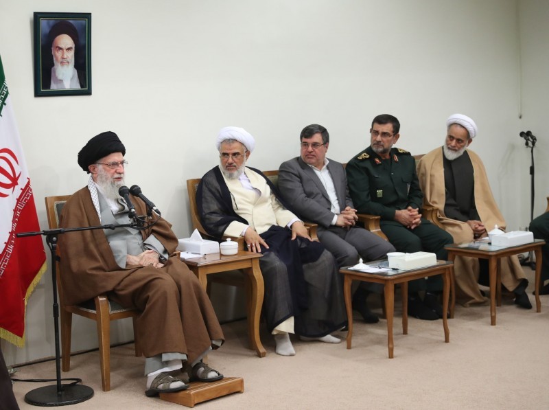 جریانی بهدنبال فراموش شدن جهاد وشهادت است باید درمقابل آن ایستاد
