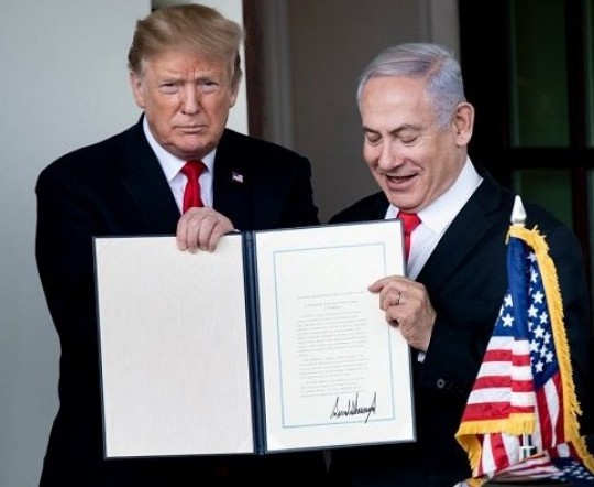 رونمایی رئیس‌جمهور تروریست آمریکا از طرح صلح اسرائیلی!