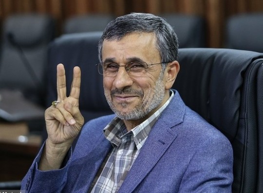 احمدی‌نژاد برای انتخابات مجلس لیست می‌دهد؟