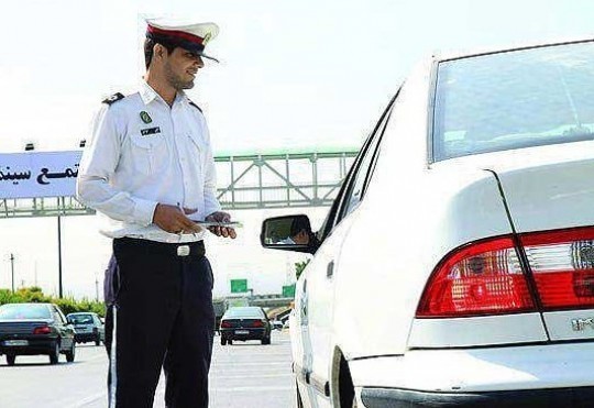 تردد خودروها به خارج از تهران ممنوع شد