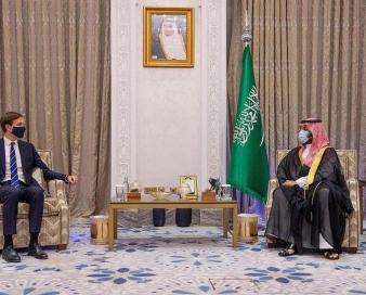 گاردین: وارث تاج و تخت سعودی و کوشنر، عربستان را به سوی توافق با اسرائیل سوق می‌دهند