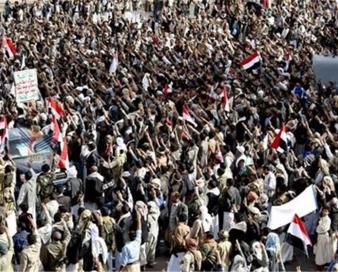 تظاهرات گسترده یمنی‌ها در صنعاء به مناسبت دو هزارمین روز مقاومت