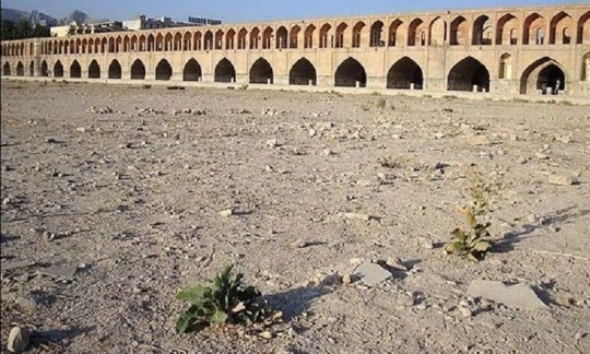 داغ سنگین ضدانقلاب از کشاورزان و مردم اصفهان