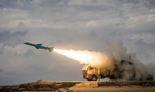 خودنمایی کروزهای دریایی ایرانی سپاه در خلیج فارس