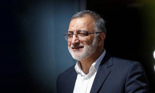 واکنش جالب زاکانی به نوشتن نام وی روی سنگ فبر نیما شویج! 