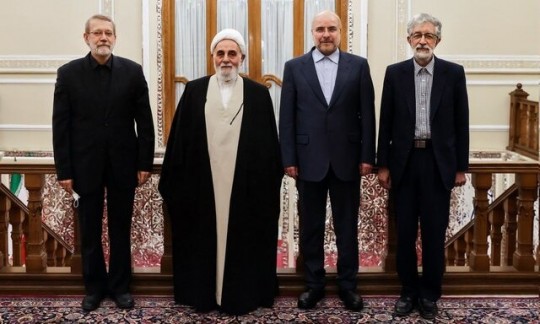 سفره افطاری قالیباف، ناطق نوری، لاریجانی و حدادعادل +عکس