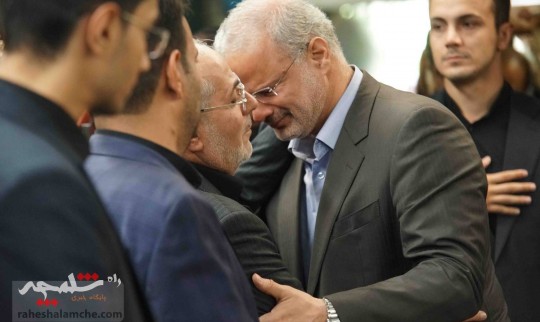 احمدی‌نژادی‌ها برای ختم همسر مرتضی تمدن سنگ تمام گذاشتند +تصاویر