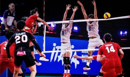 شکست تلخ تیم ملی والیبال ایران مقابل ژاپن