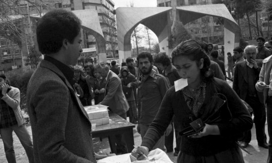 روزی که بعد از 2500 سال «نظام جمهوری اسلامی» جای نظام سلطنتی را گرفت