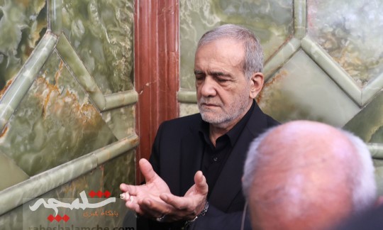 تشرف پزشکیان به حرم مطهر حضرت علی (ع) +تصاویر