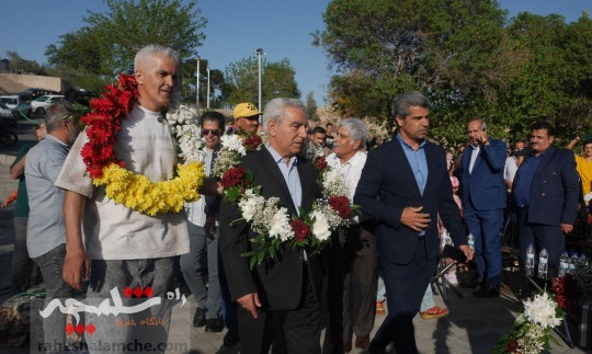 مراسم استقبال از کوهنوردان اورست در چشمه‌علی شهر ری +تصاویر