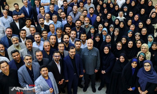 دورهمی خبرنگاران با رئیس مجلس +تصاویر